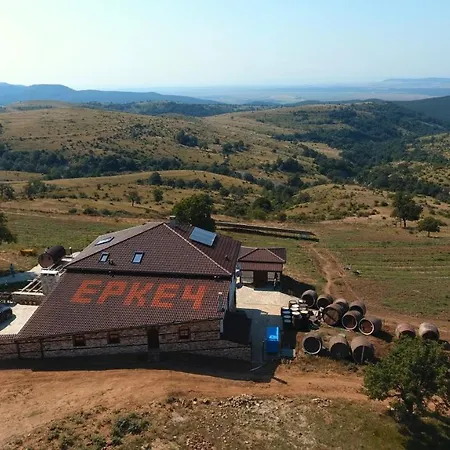Πανσιόν шато еркеч